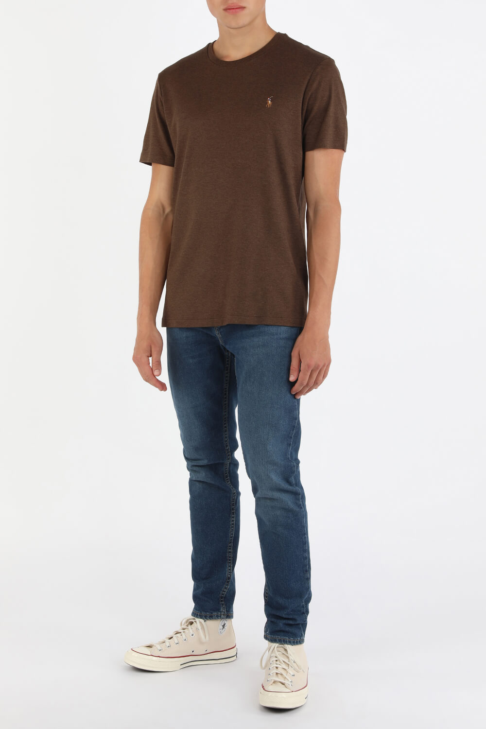 תמונת כל הלוק של Crewneck T-Shirt in Brown